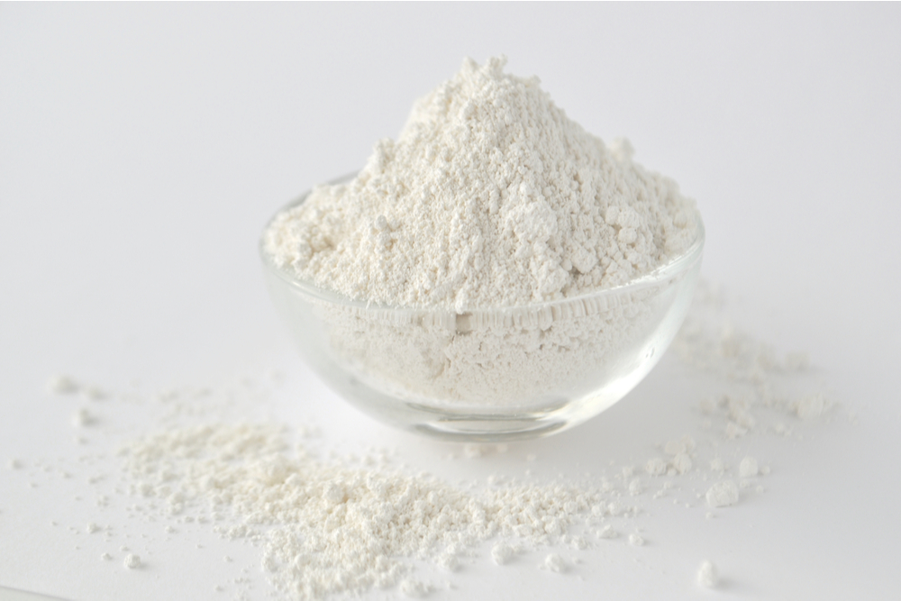 Kaolin Clay Mask: Benefits, Recipe, Side Effects, and Other Uses